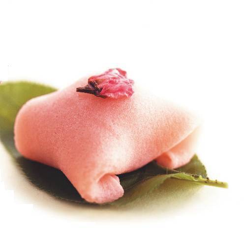 美到犯规日本樱花限定美食 你舍得放进嘴里吗？